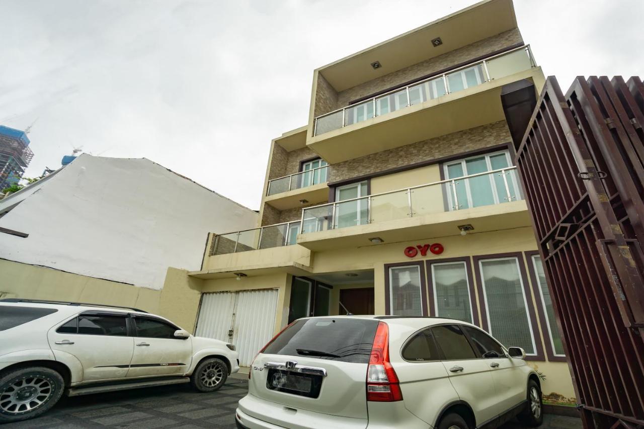 Готель Oyo 2357 Syariah Grand Raudhah Джакарта Екстер'єр фото
