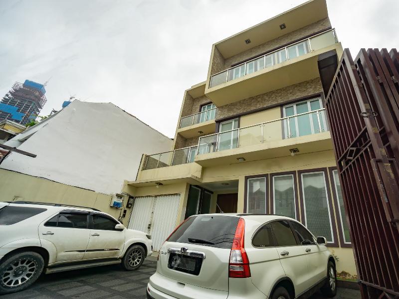 Готель Oyo 2357 Syariah Grand Raudhah Джакарта Екстер'єр фото